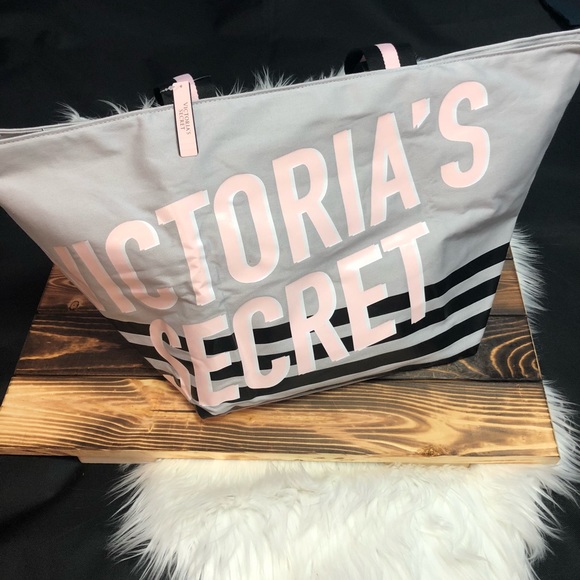 Victoria's Secret Handbags - 🆕 Victoria Secret’s Tote